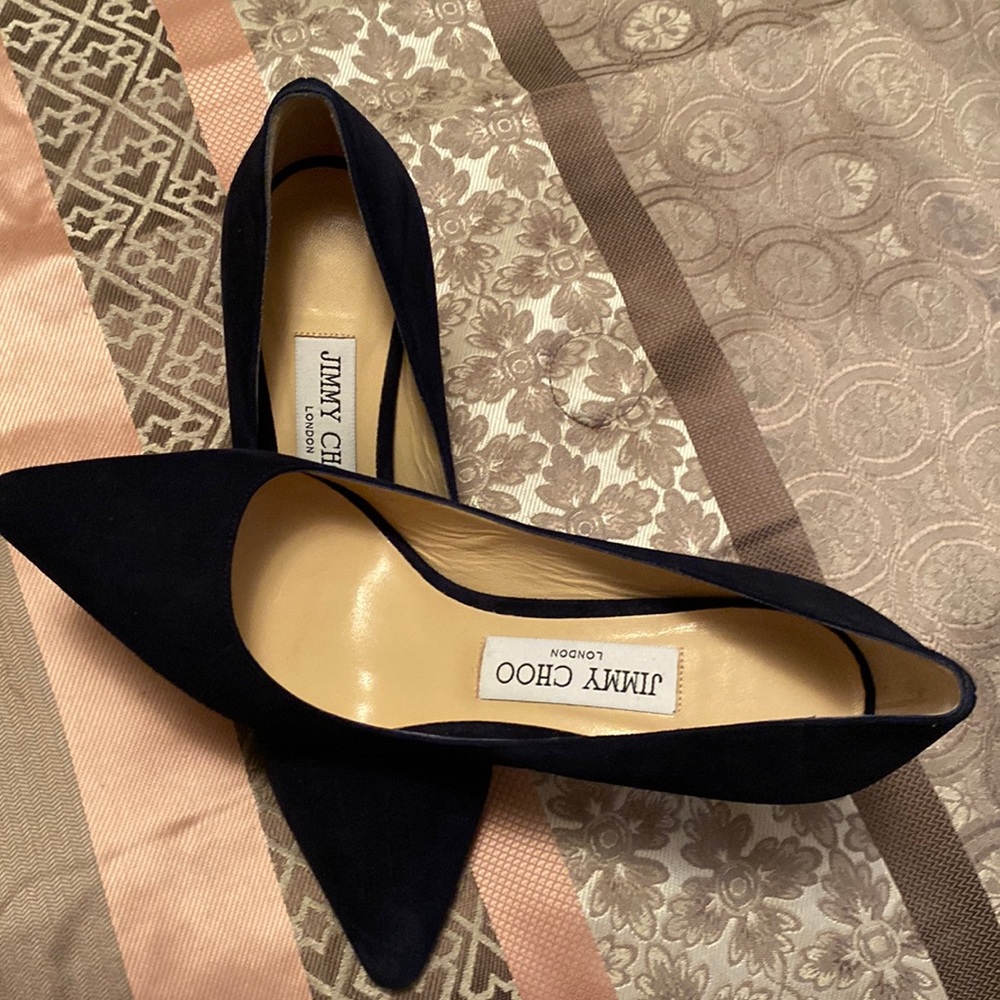 Jimmy choo size 37 brand new. Navy blue suede. Never worn.